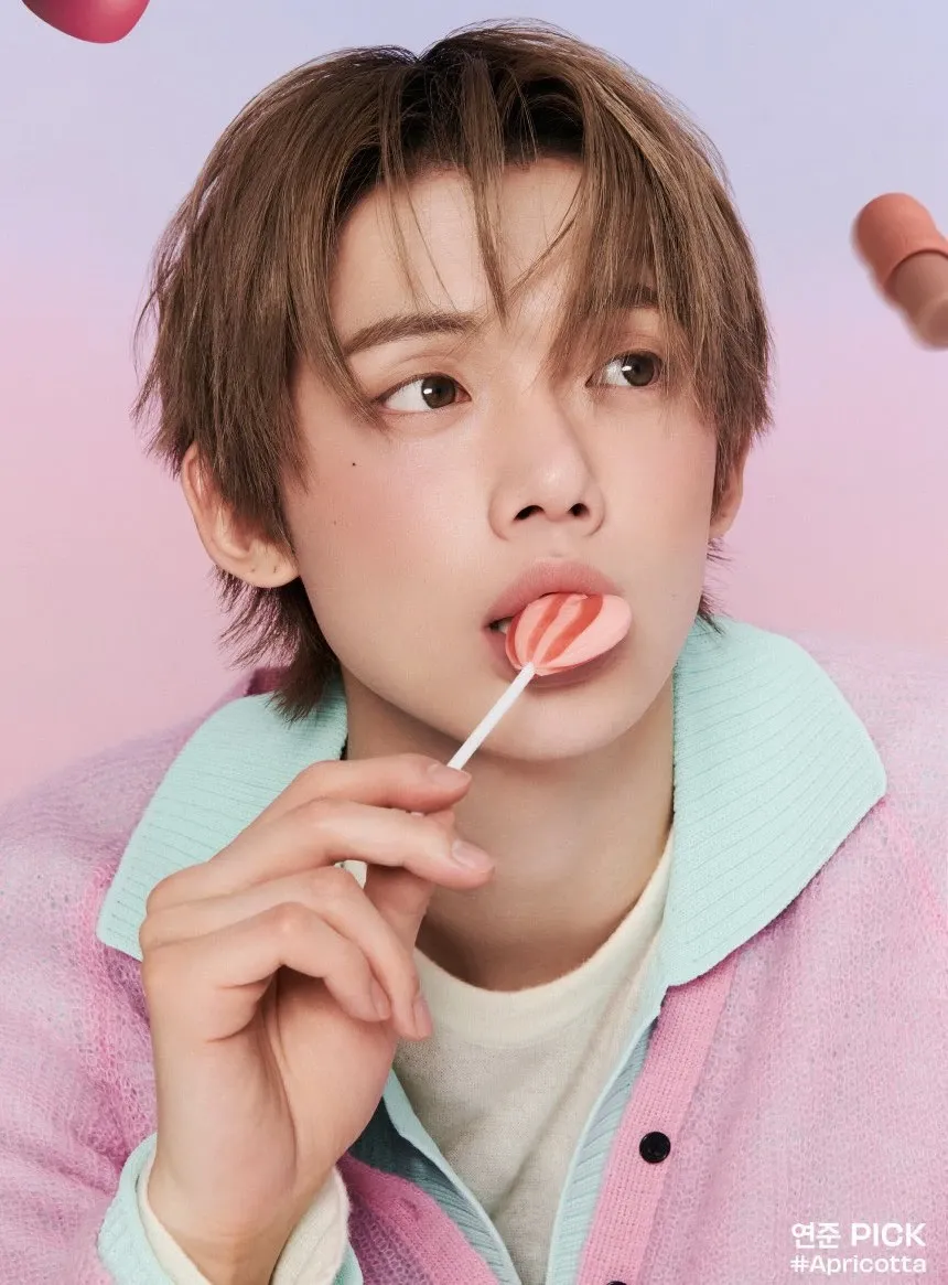 A moment captured by Yeonjun (TOMORROW X TOGETHER)'s fan