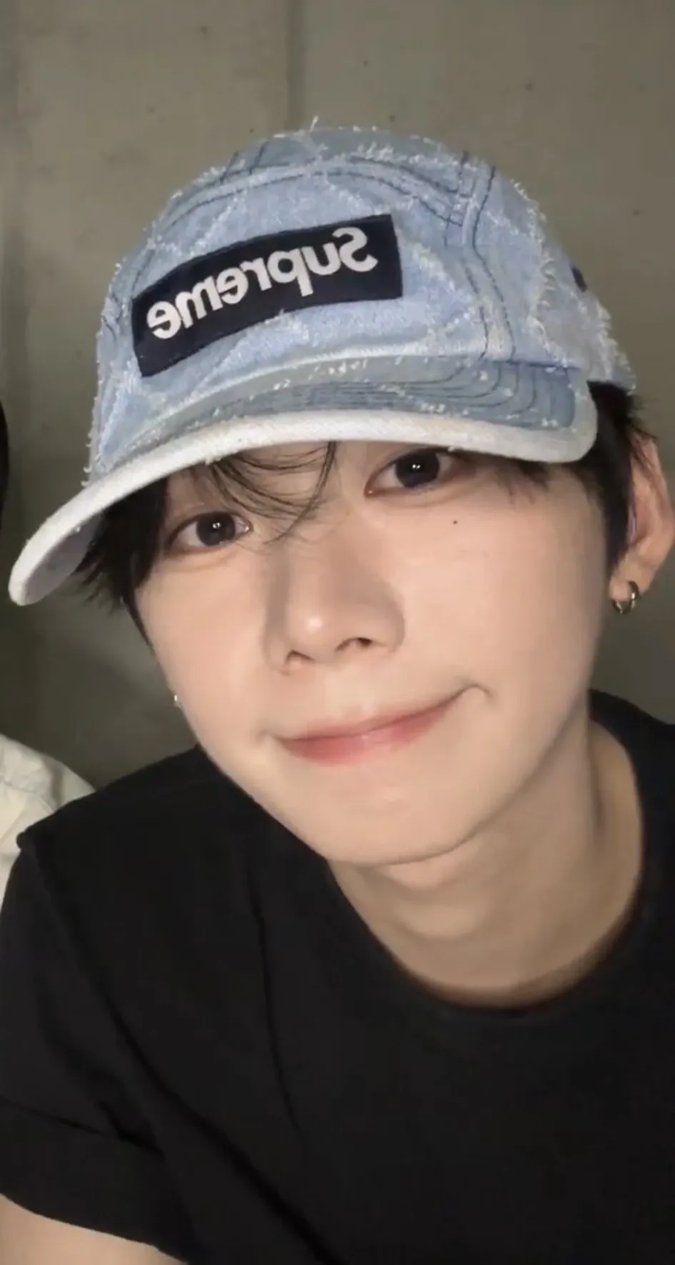 Today's most popular wallpaper in the Park Han (AHOF) community