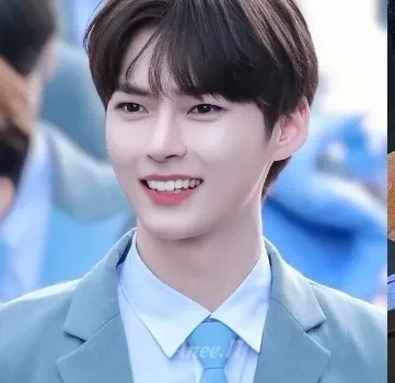 Recent activity shot of Sung Hanbin (ZEROBASEONE)