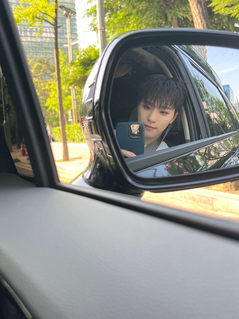 A moment captured by Dino (SEVENTEEN)'s fan