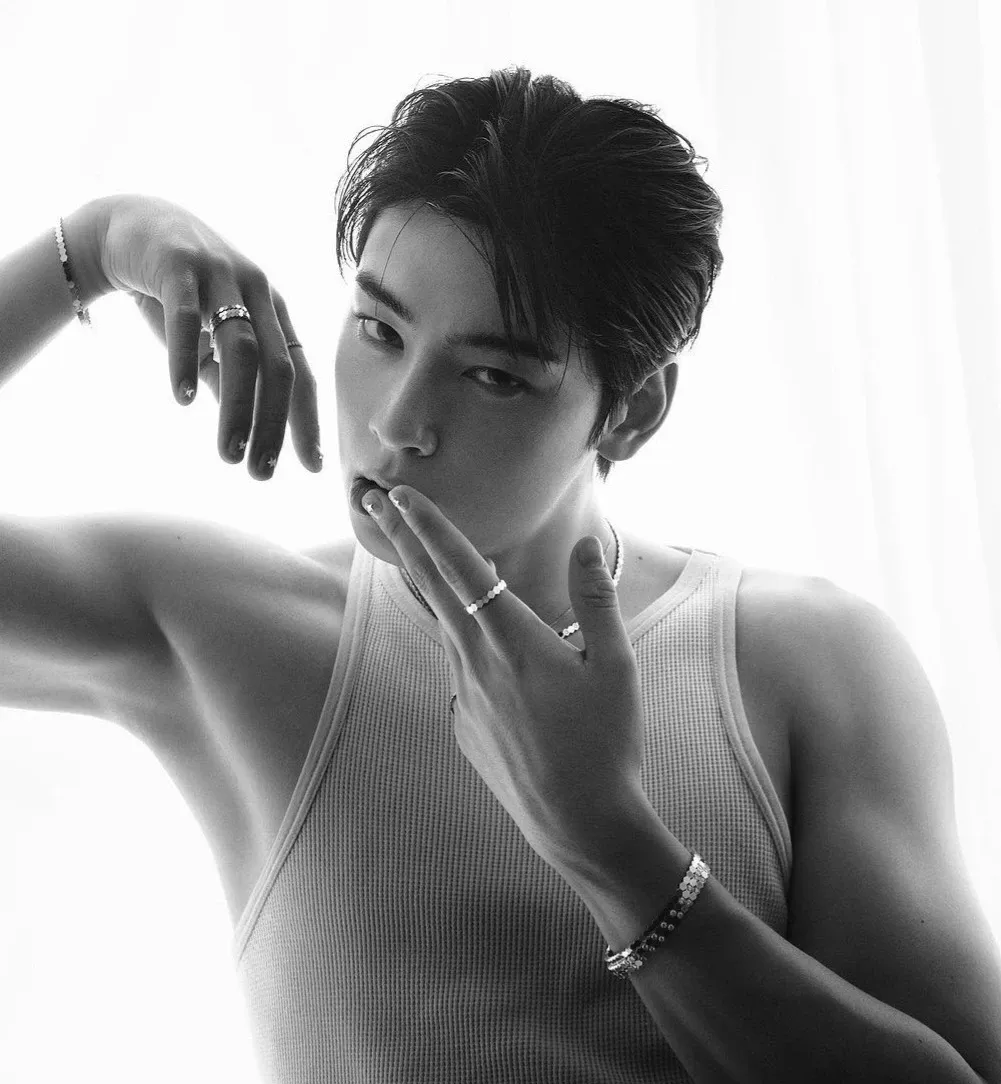 Latest photo of Eunwoo (ASTRO)