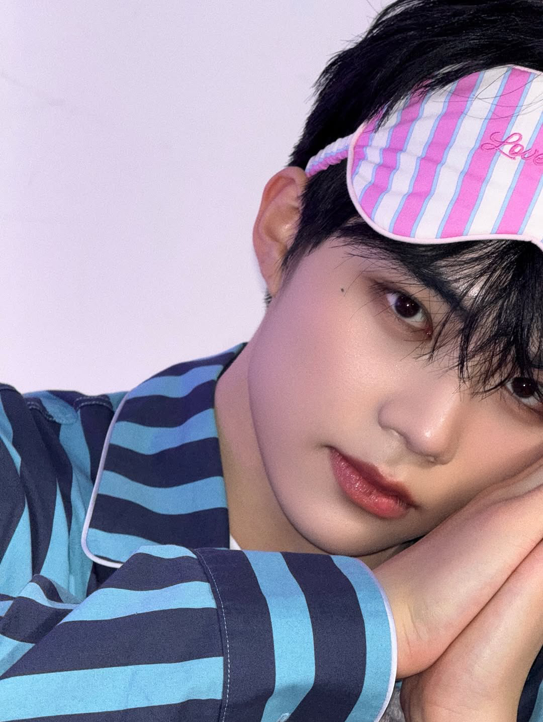 Behind-the-scenes cut of Park Gunwook (ZEROBASEONE)