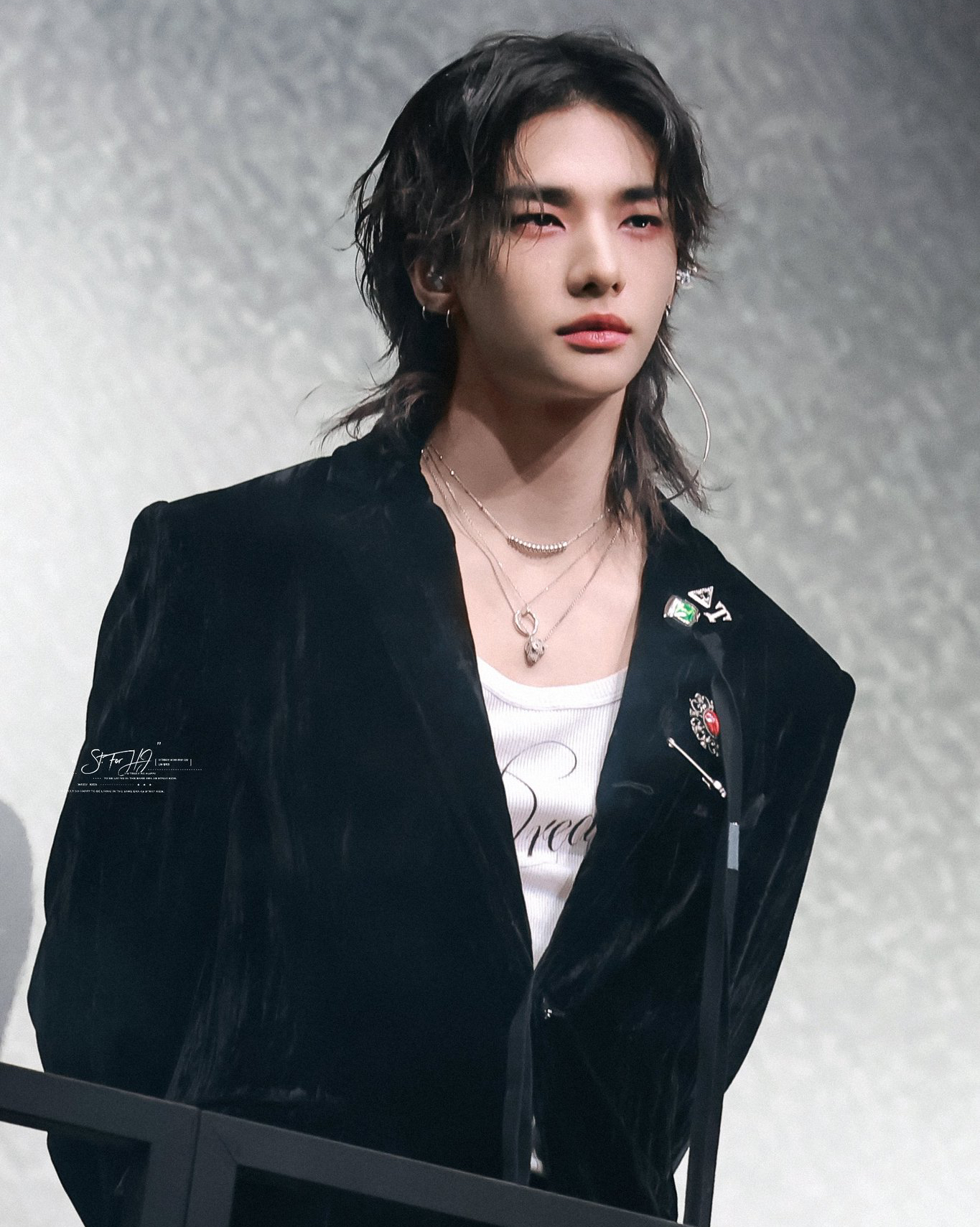 Behind-the-scenes cut of Hyunjin (Stray Kids)