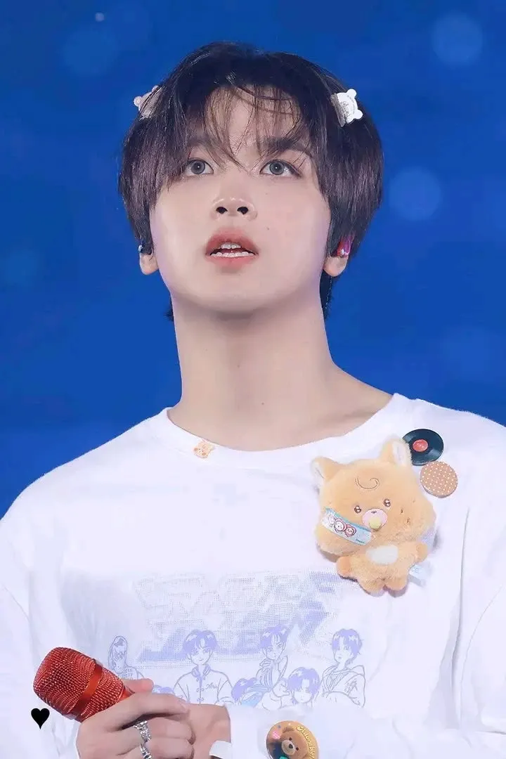 Behind-the-scenes cut of Haechan (NCT 127, NCT DREAM)