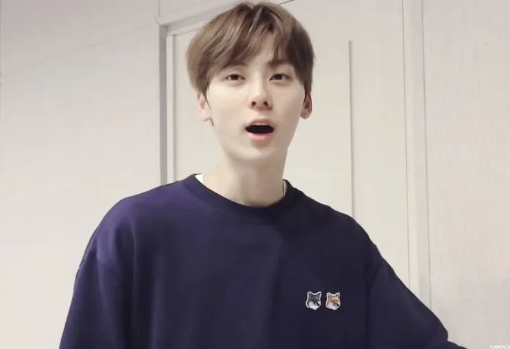 Recent activity shot of Hwang Minhyun