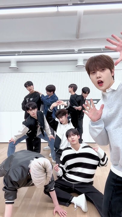 A heartfelt wallpaper shared by Han Yujin (AND2BLE)'s fans