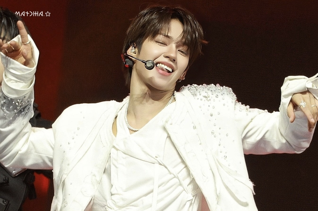 Must-see popular post of 제이엘 (아홉), your favorite