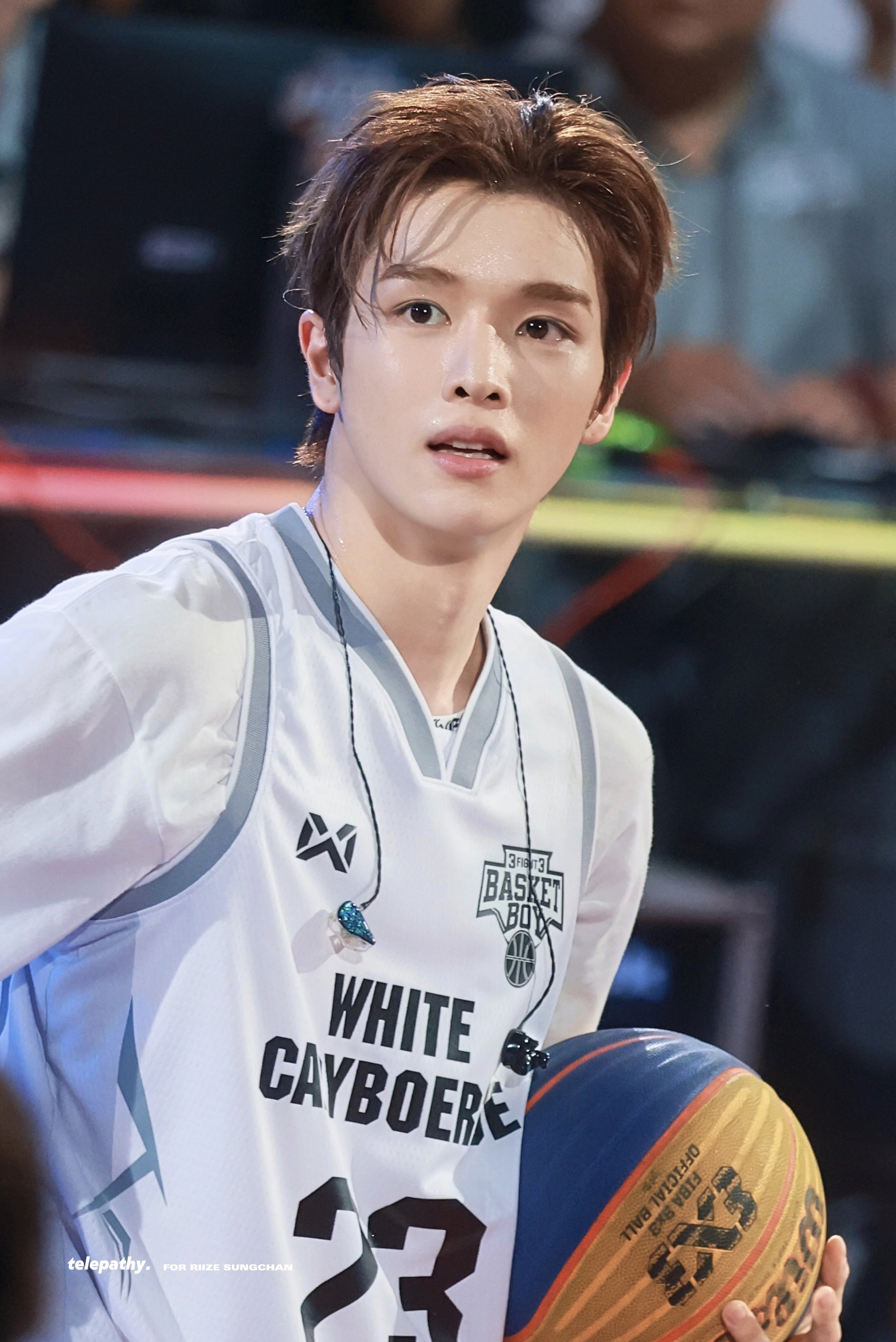 Latest photo of Sungchan (RIIZE)