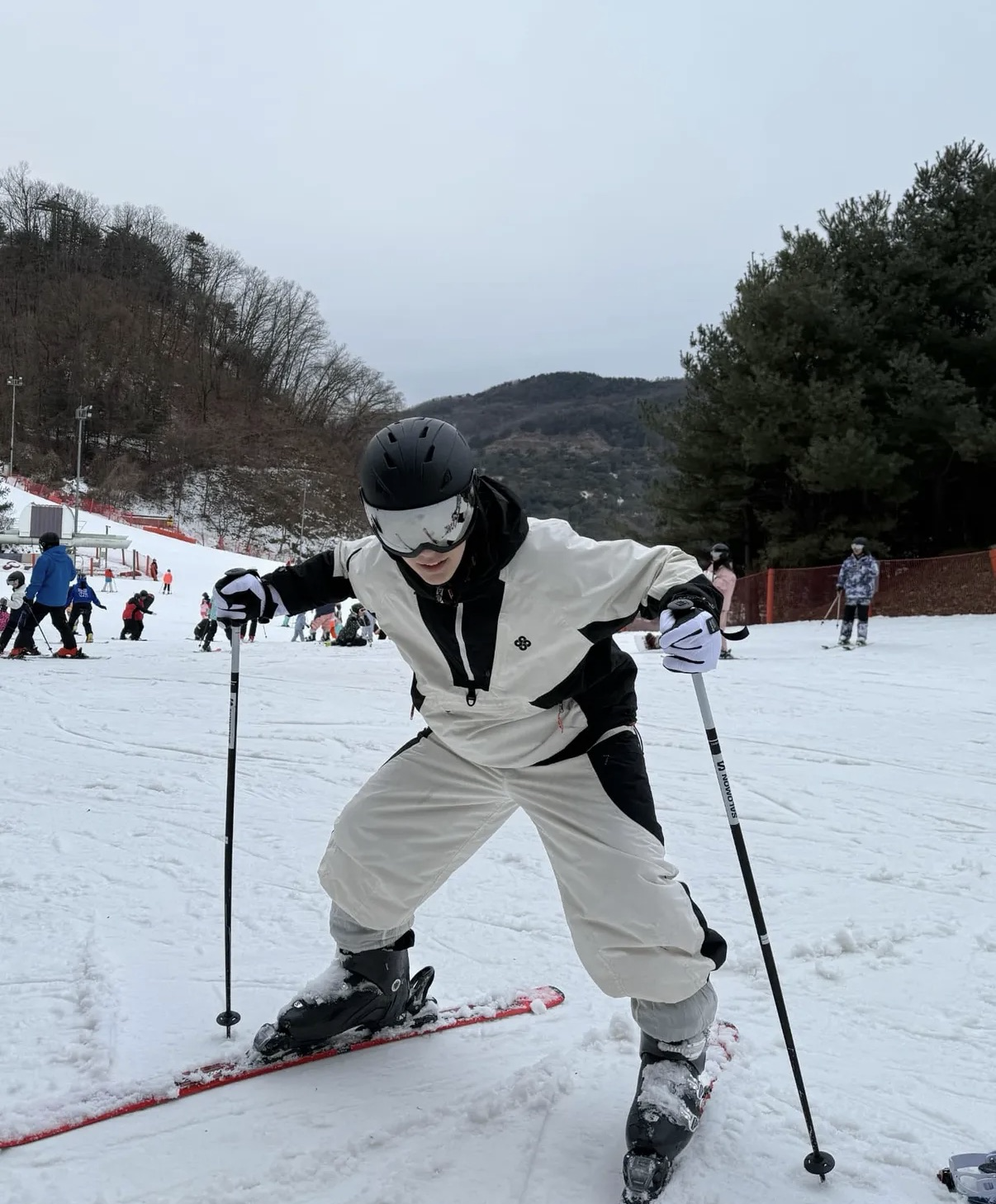 Foto aktivitas terbaru Soobin (TOMORROW X TOGETHER)