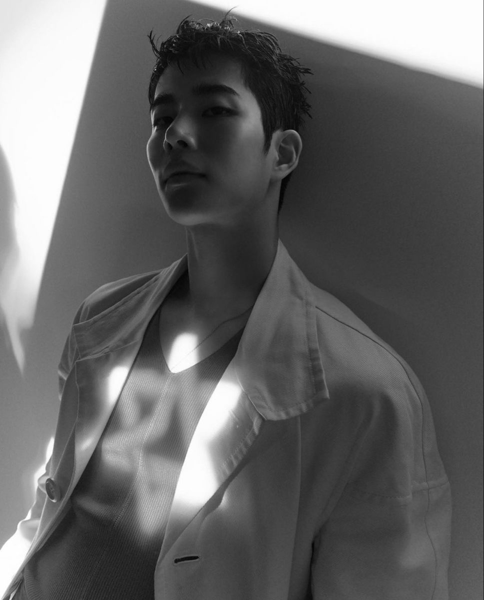 A moment captured by MJ (ASTRO)'s fan