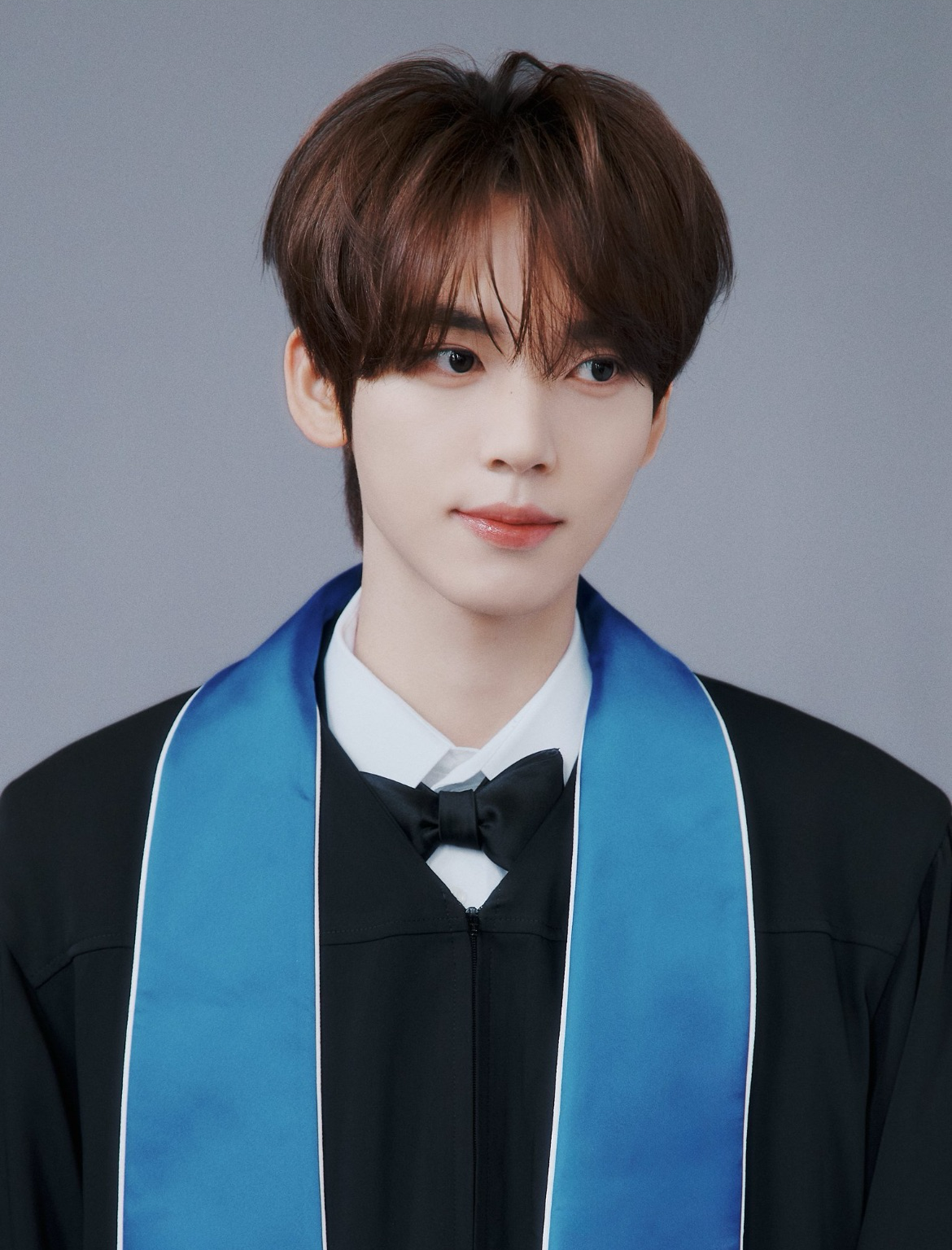 Recent activity shot of Han Yujin (ZEROBASEONE)