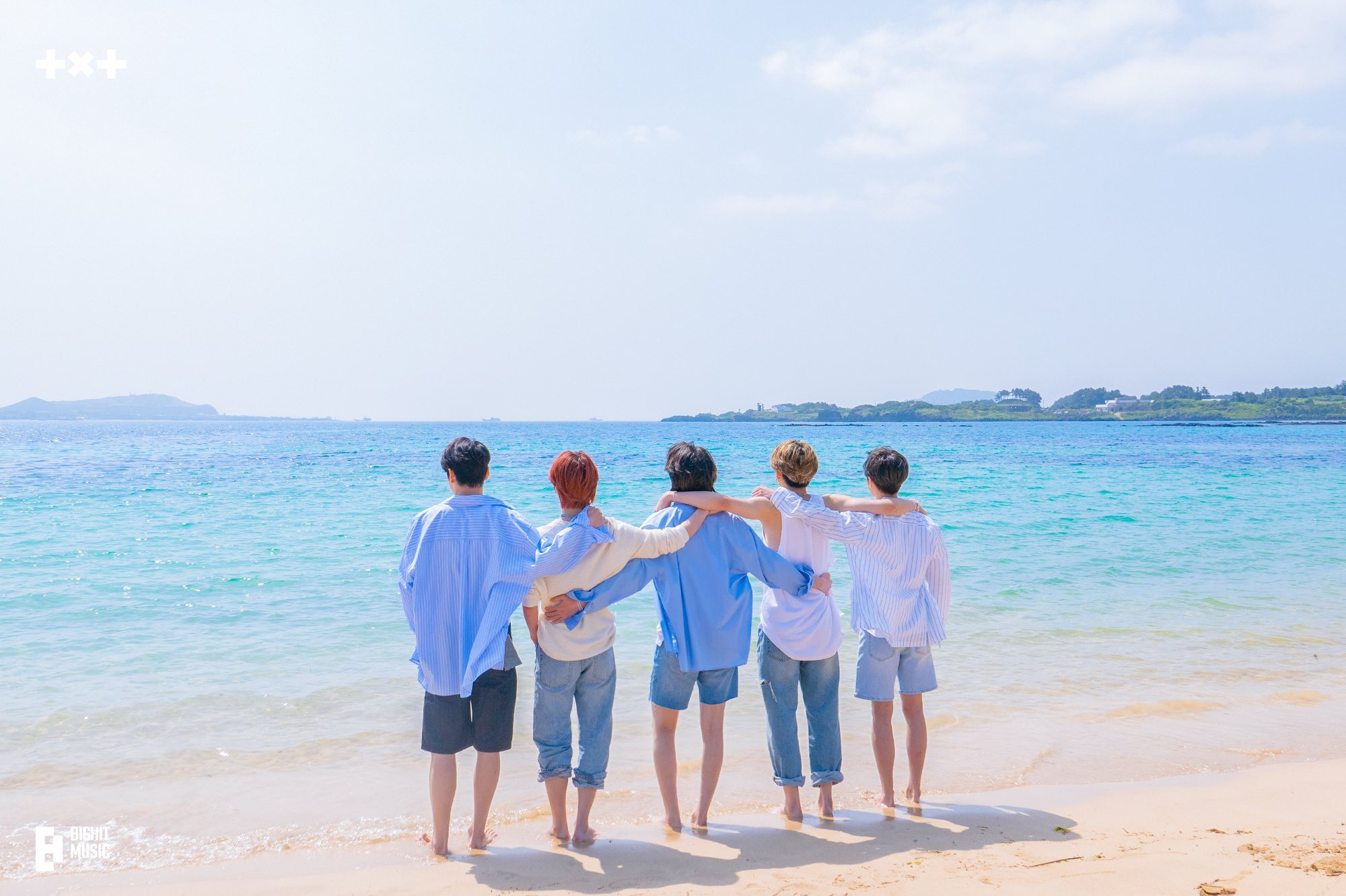 Foto aktivitas terbaru TOMORROW X TOGETHER