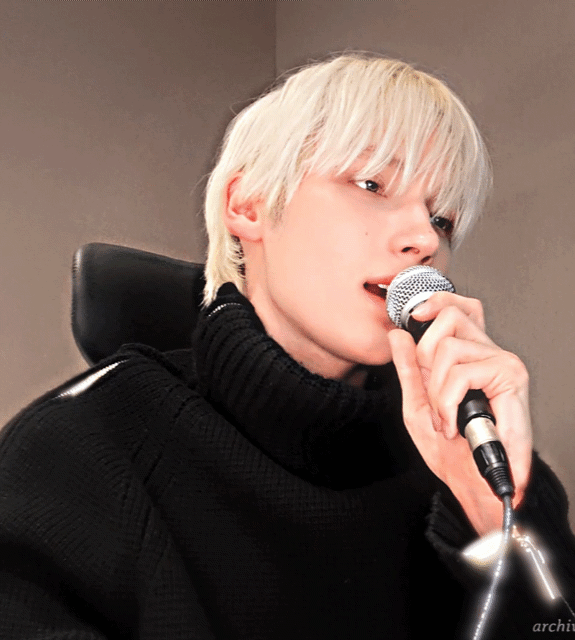 Latest photo of HueningKai (TOMORROW X TOGETHER)