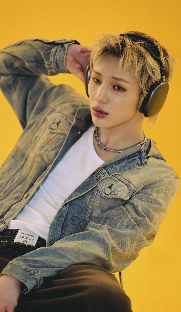 A heartfelt wallpaper shared by Junhyeok (TNX)'s fans