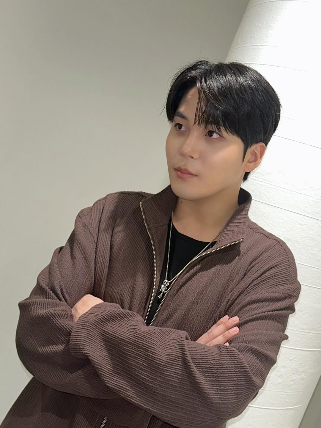 鍾浩 (ATEEZ)的最新照片