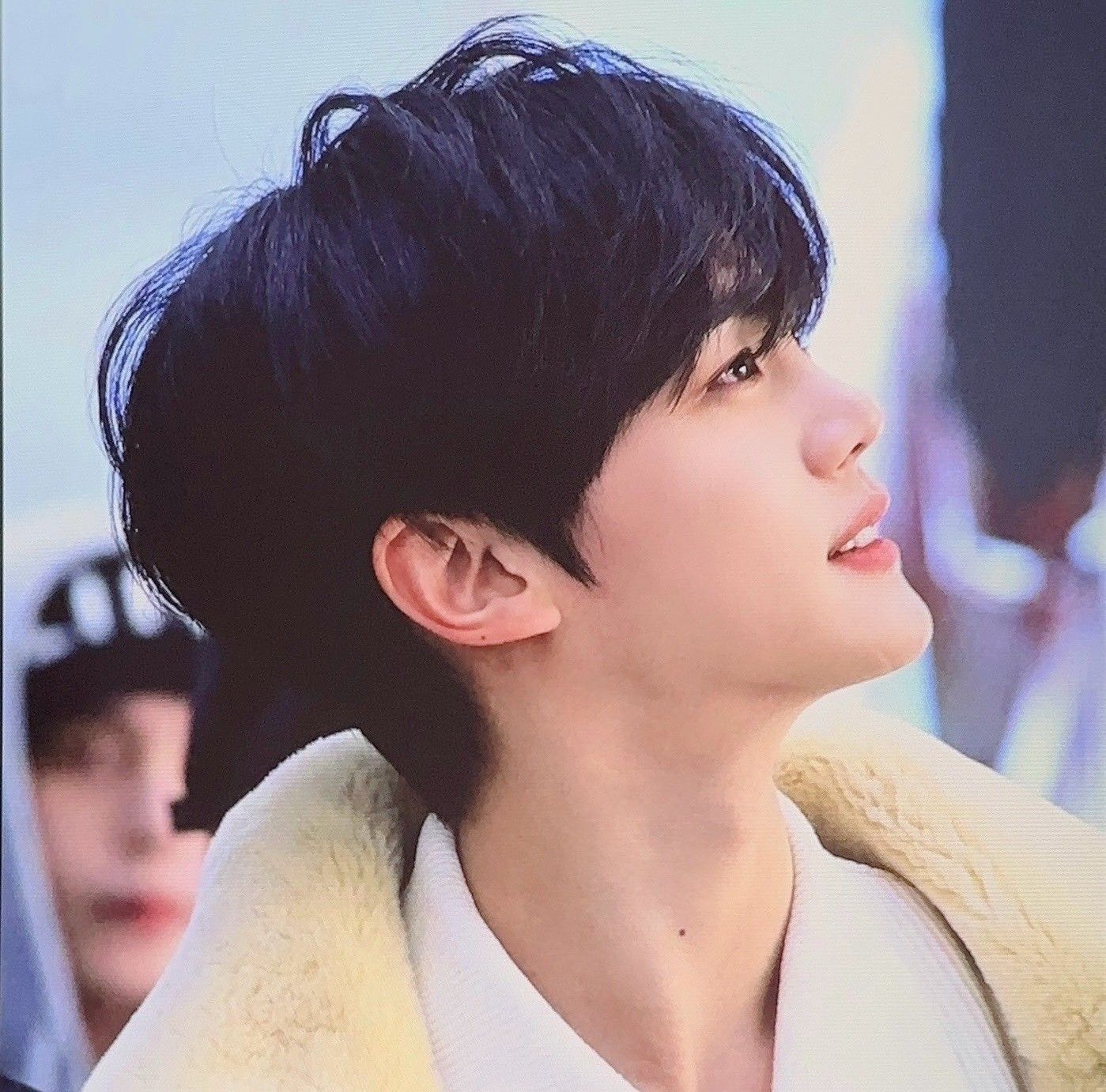 A moment captured by Kim Gyuvin (ZEROBASEONE)'s fan