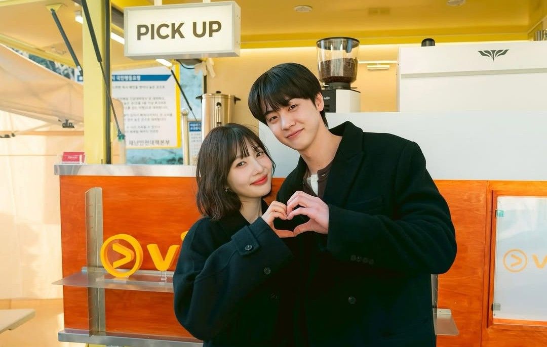 A moment captured by Joy (Red Velvet)'s fan