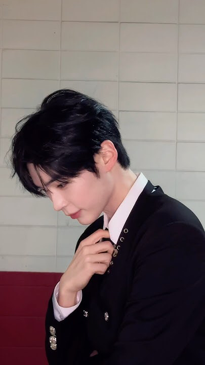 The most beloved wallpaper among Sung Hanbin (ZEROBASEONE)'s fans