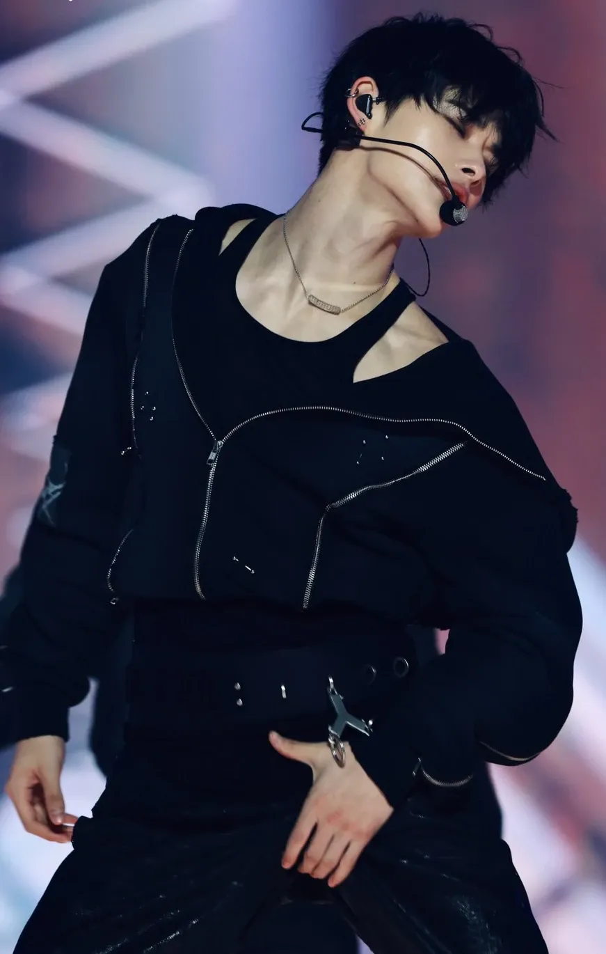 NI-KI (ENHYPEN)的最新活動照片