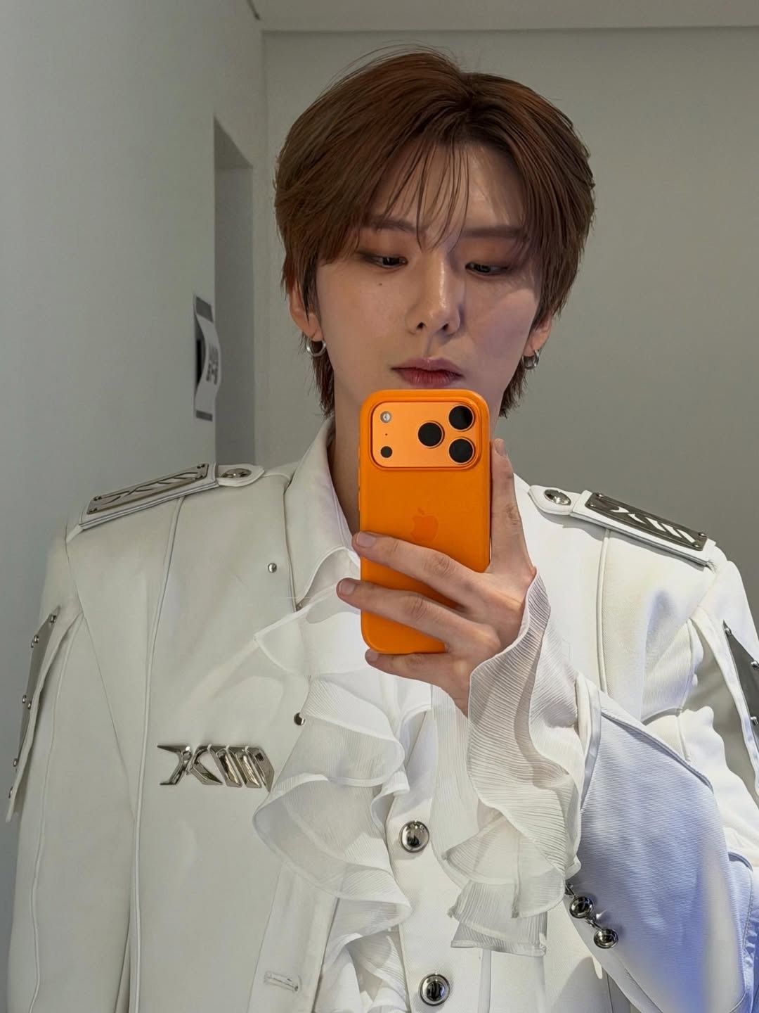 Behind-the-scenes cut of Kihyun (MONSTA X)