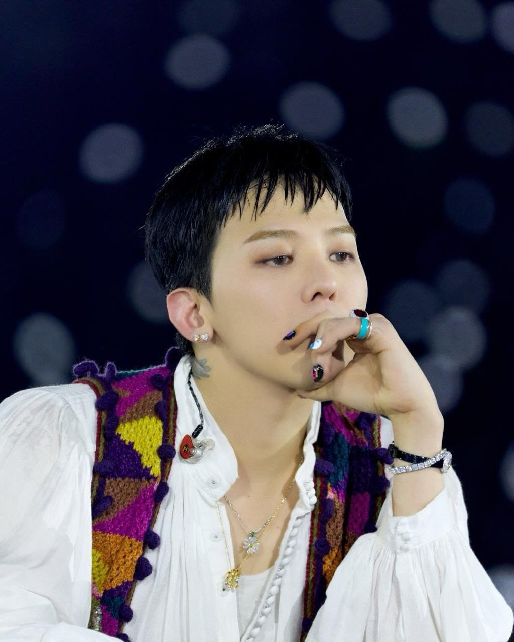 Behind-the-scenes cut of G-DRAGON (BIGBANG)