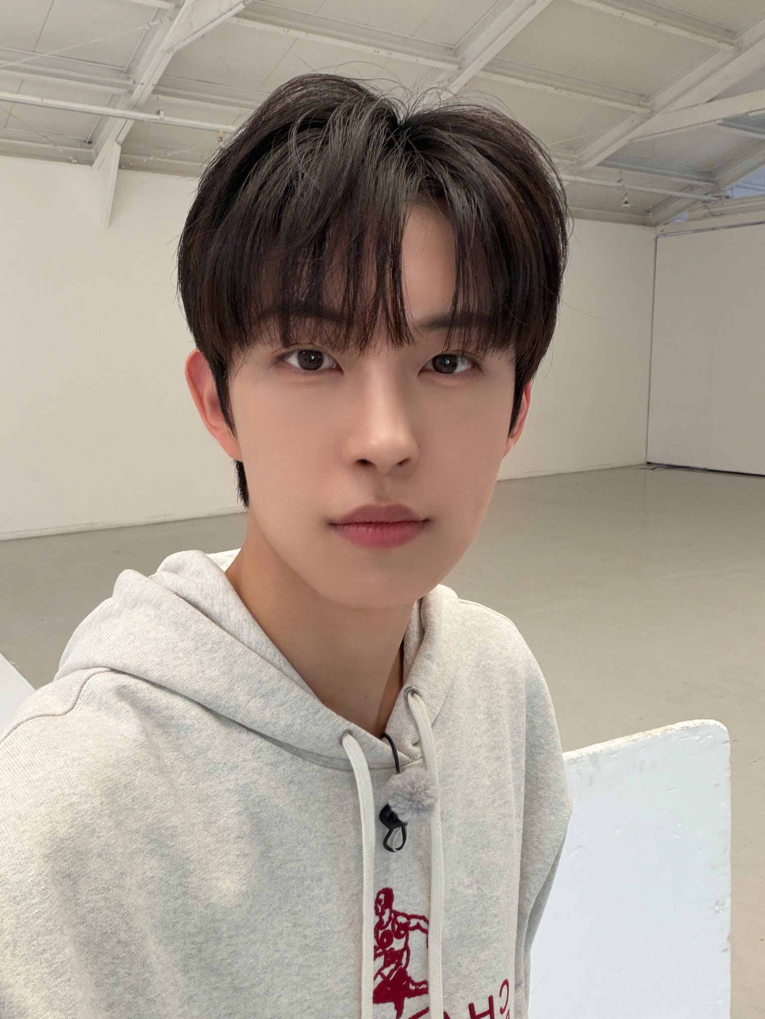 A moment captured by Kim Geonwoo (ALPHA DRIVE ONE)'s fan