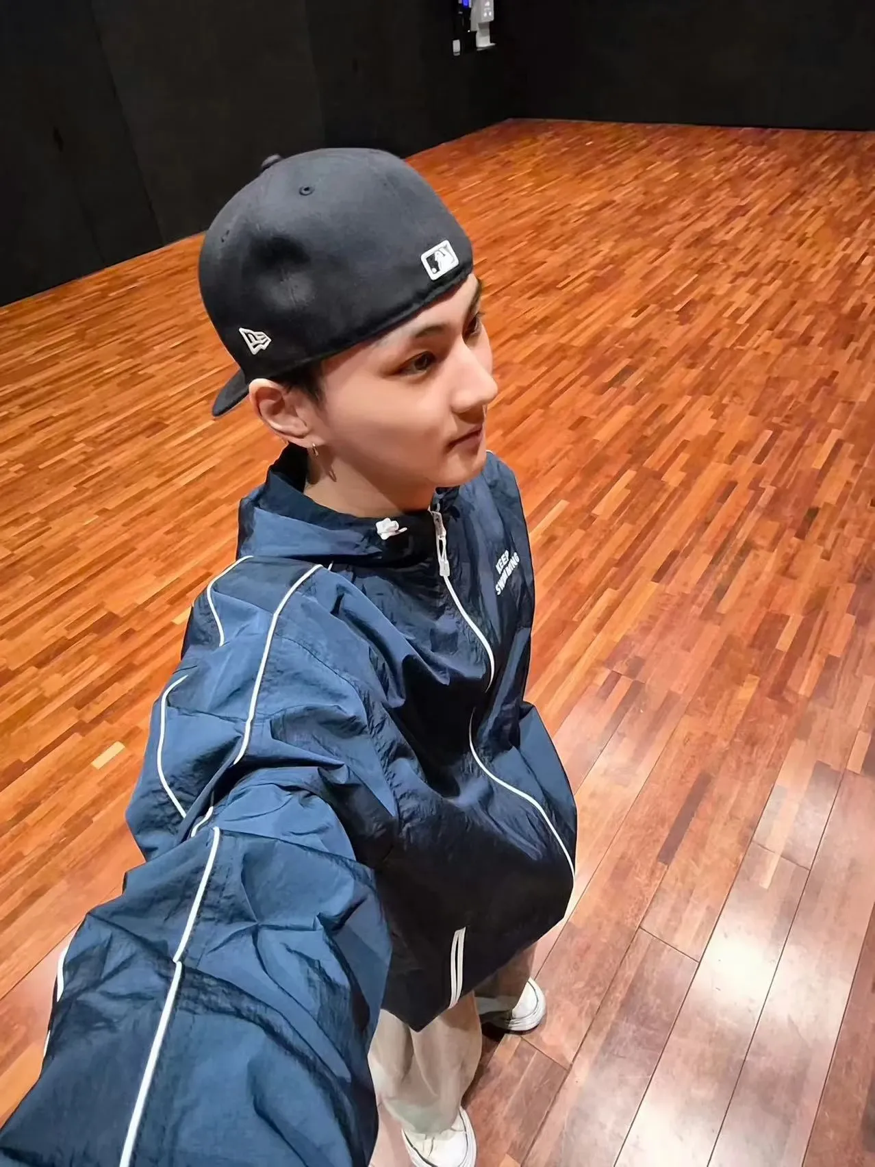 Latest photo of Jungwon (ENHYPEN)