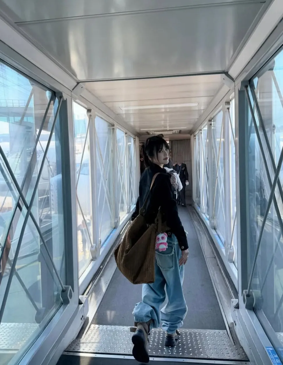 Apinkの舞台裏ショット