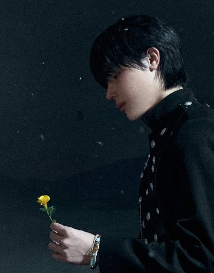 Latest photo of Nicholas (&TEAM)