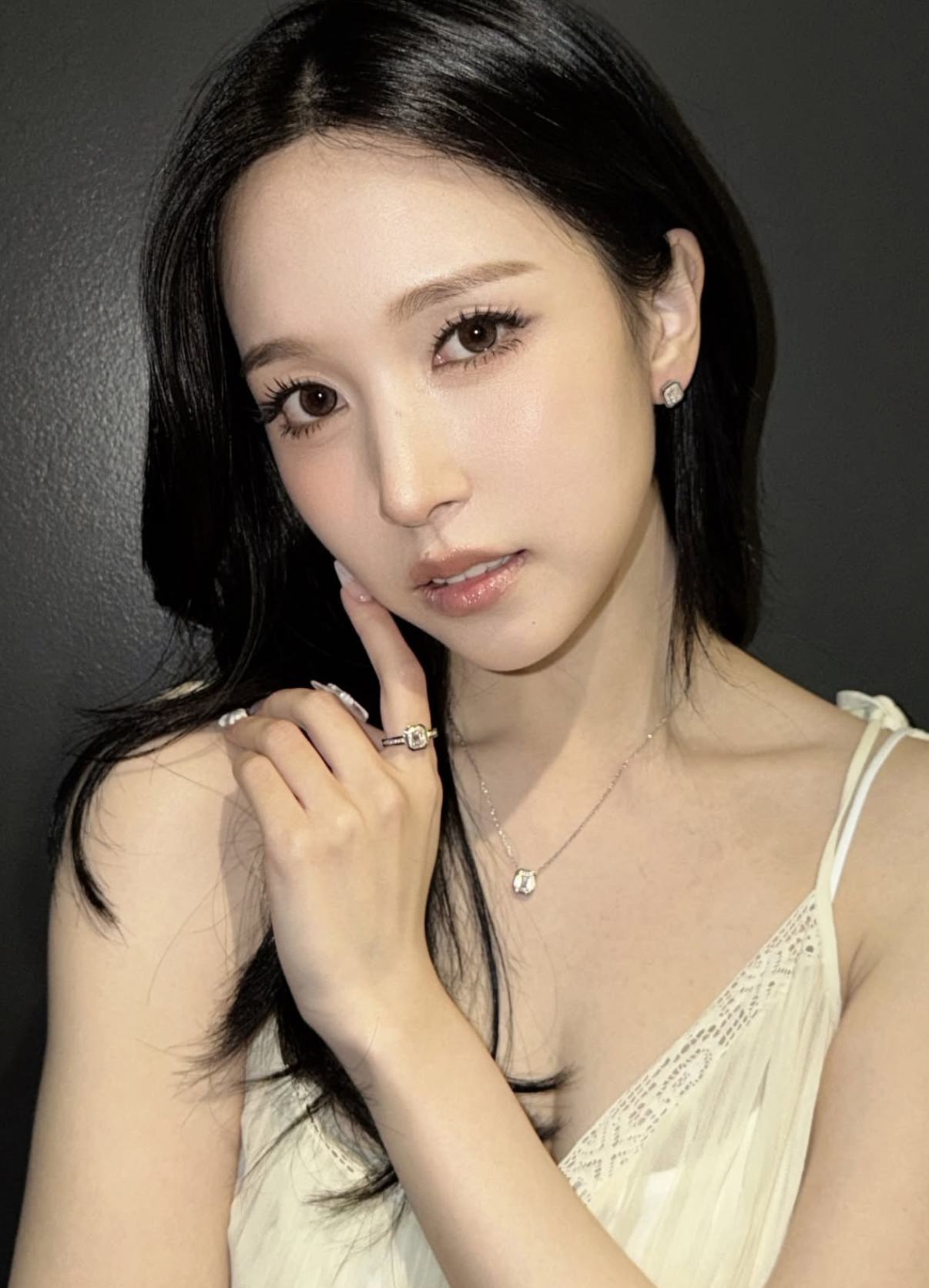 Latest photo of Mina (TWICE)