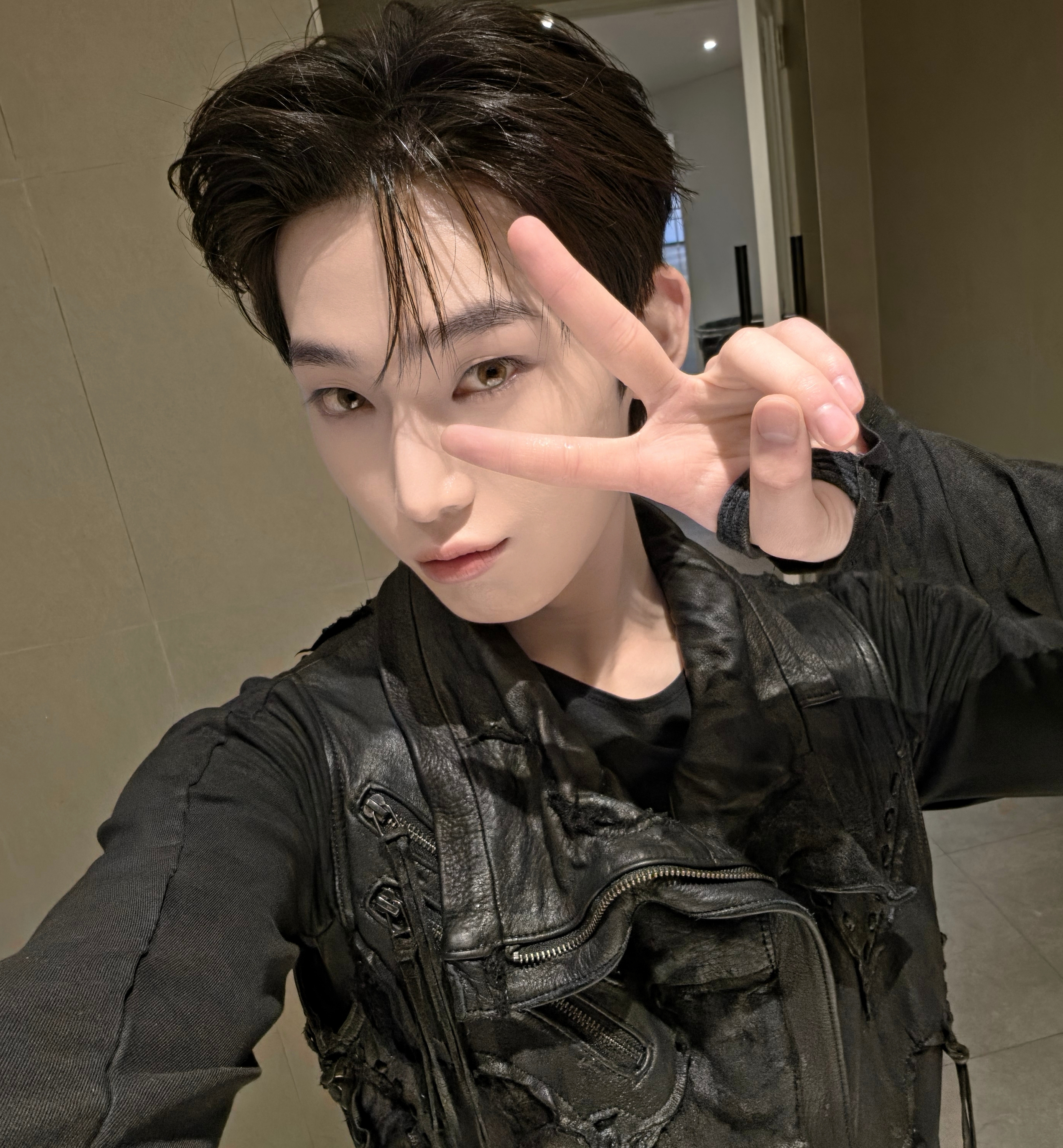 선우 (ENHYPEN)의 비하인드 컷