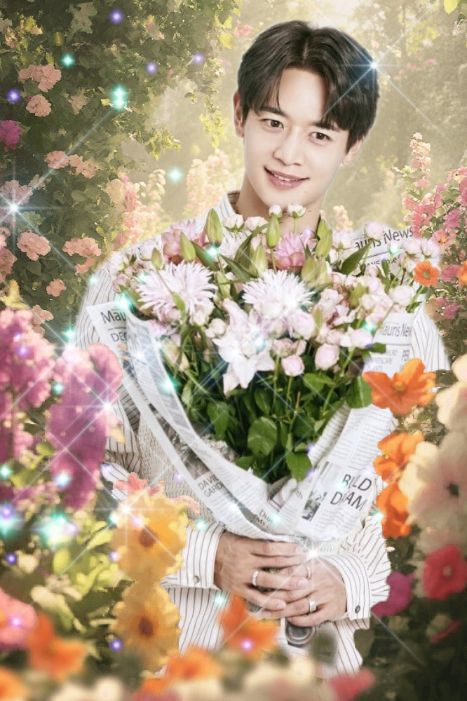 Recent activity shot of Minho (SHINee)