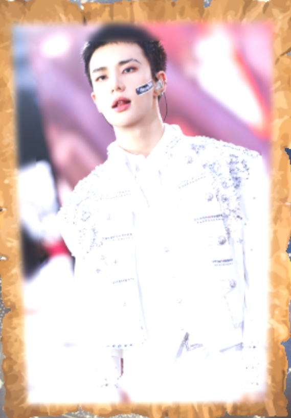 Behind-the-scenes cut of Hyunjin (Stray Kids)