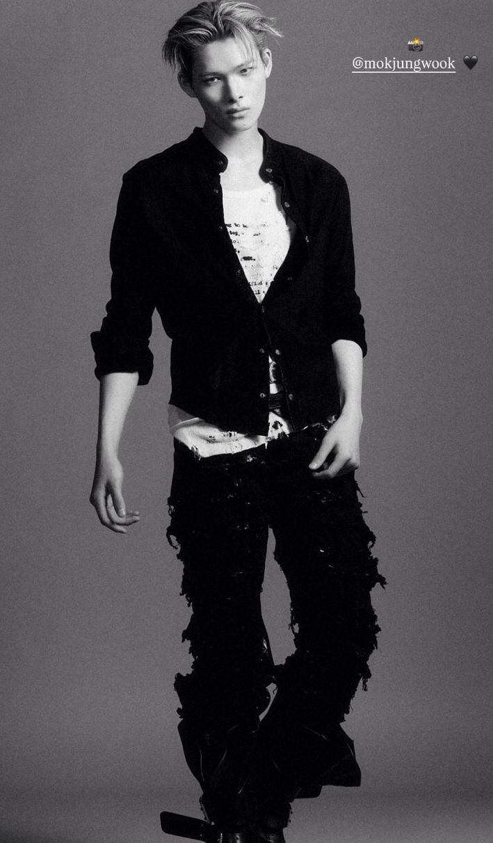 Foto aktivitas terbaru NI-KI (ENHYPEN)