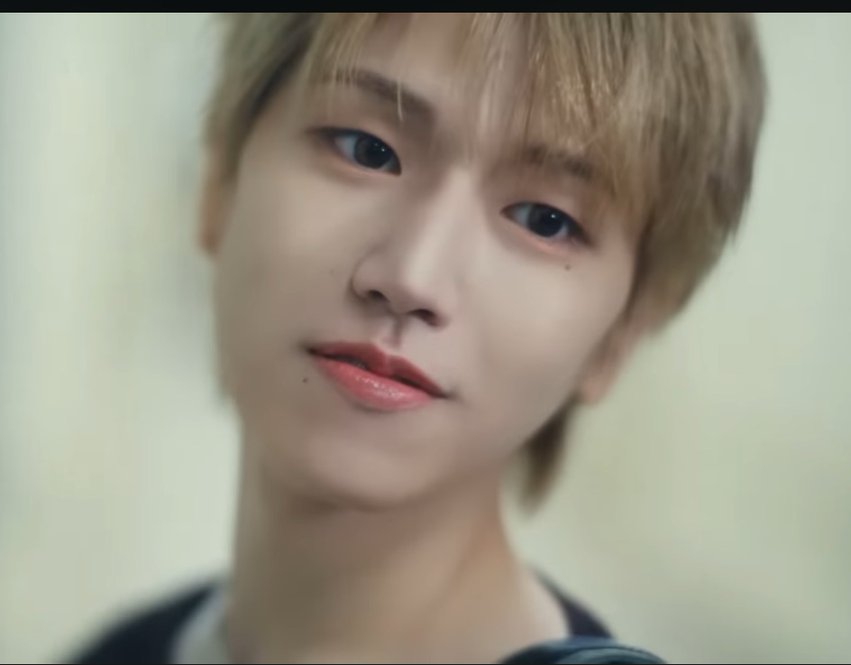 Latest photo of Riwoo (BOYNEXTDOOR)