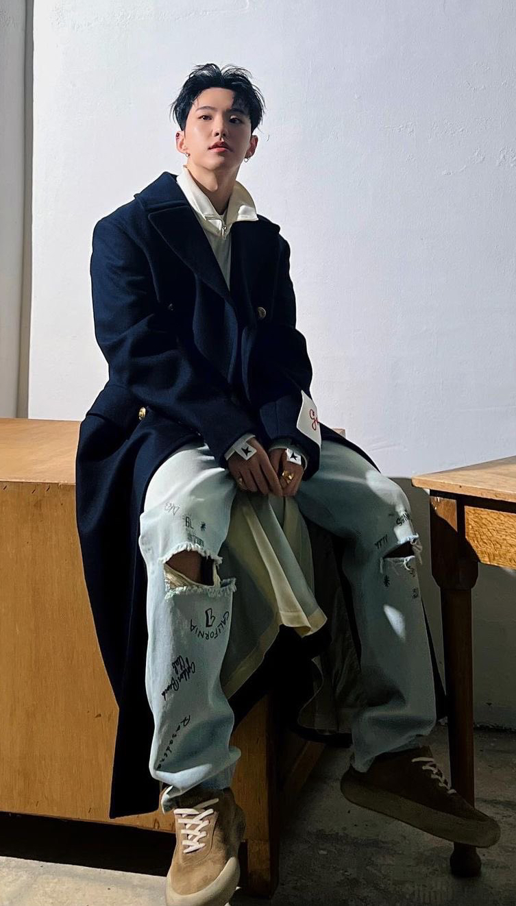 Recent activity shot of Hoshi (SEVENTEEN)