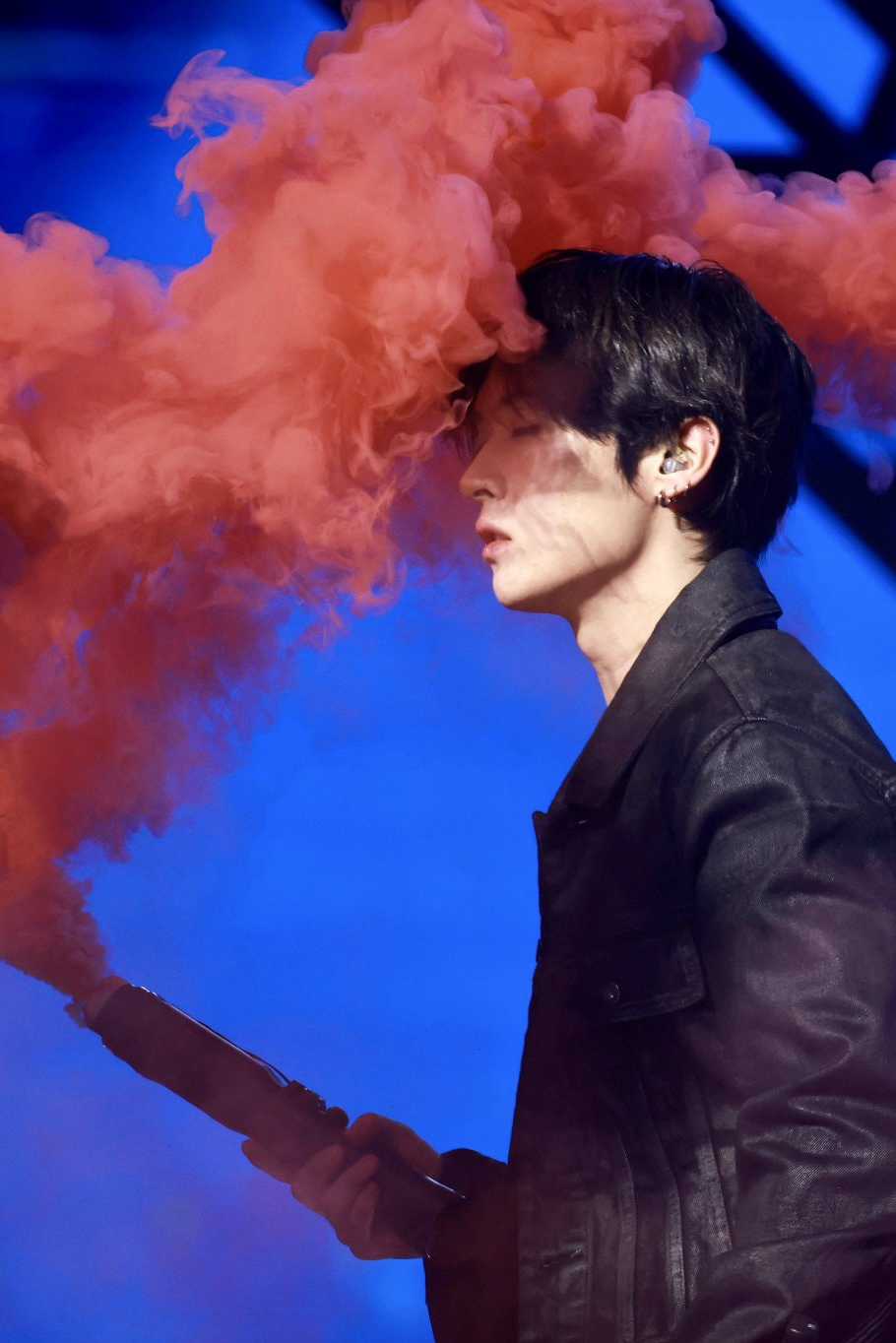 A moment captured by Lee Know (Stray Kids)'s fan