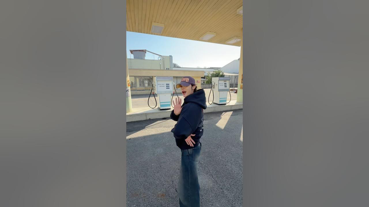 A moment captured by K (&TEAM)'s fan