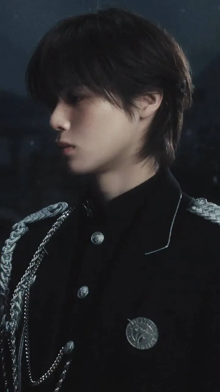 Latest photo of K (&TEAM)