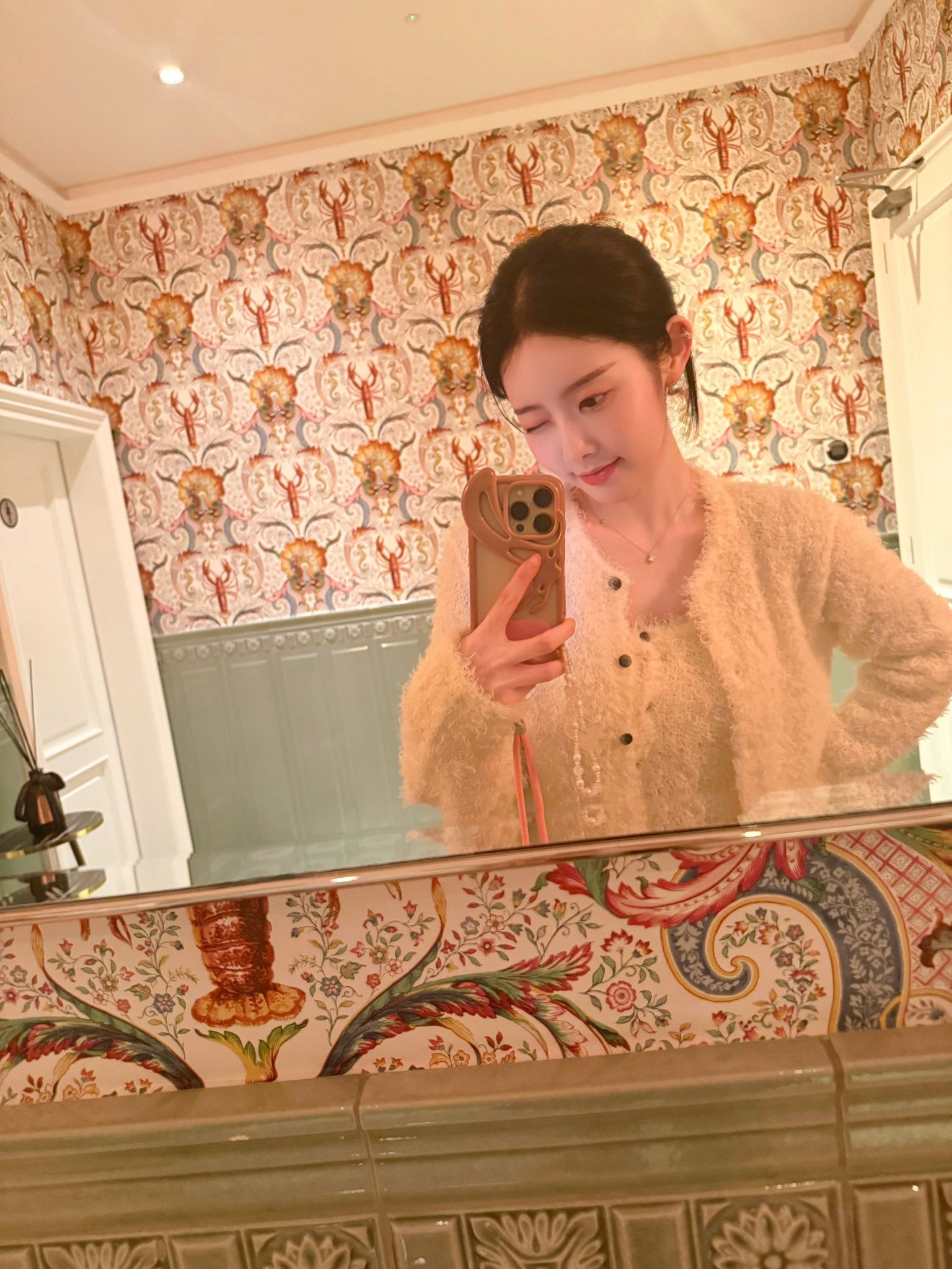 A moment captured by STAYC's fan