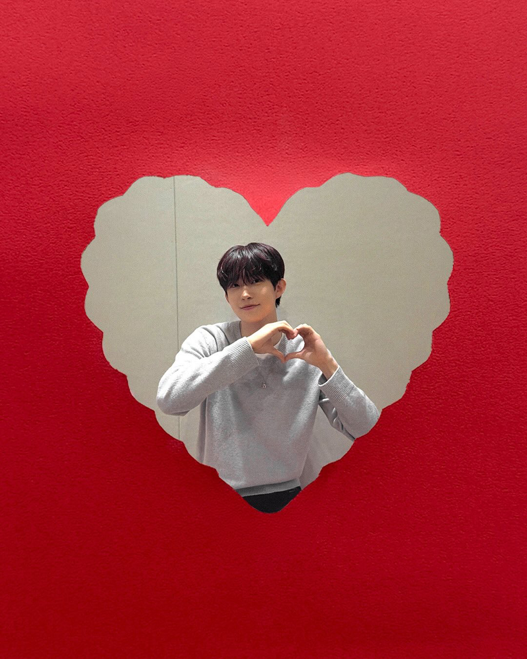 Potret di balik layar Kim Geonwoo (ALPHA DRIVE ONE)