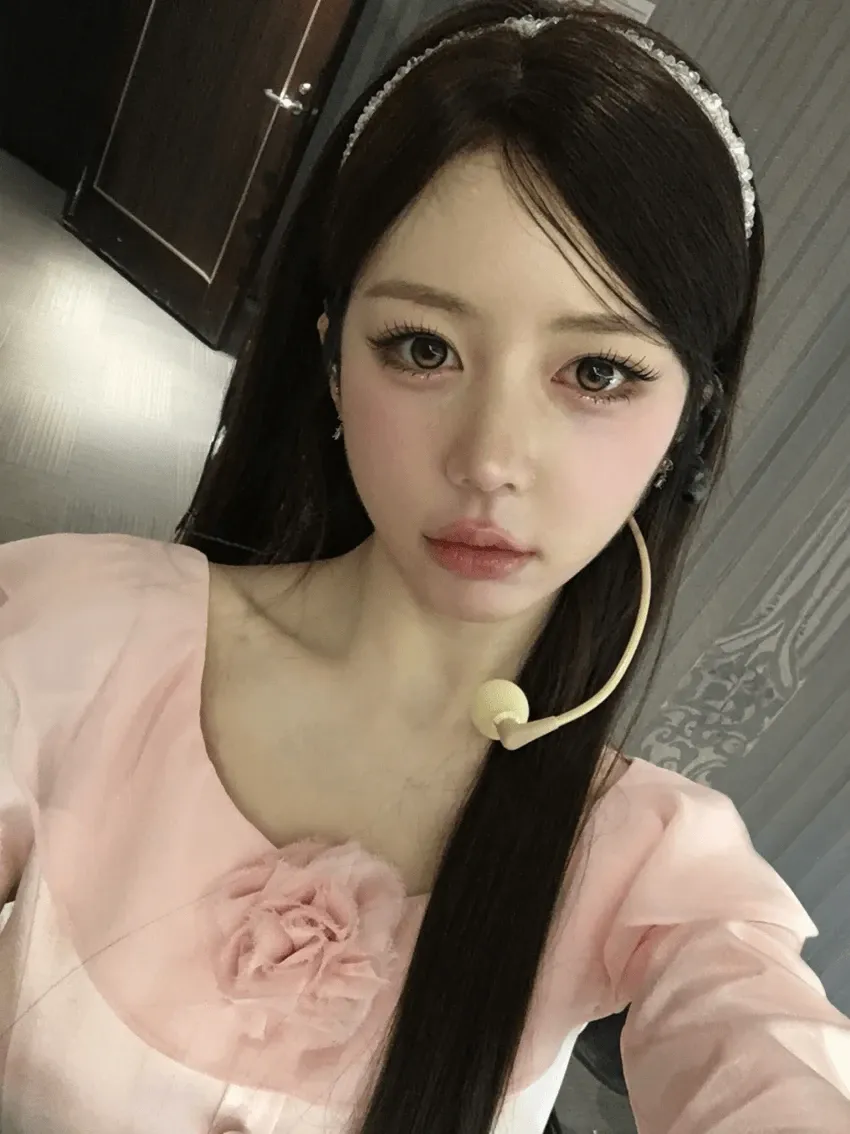 Latest photo of tripleS