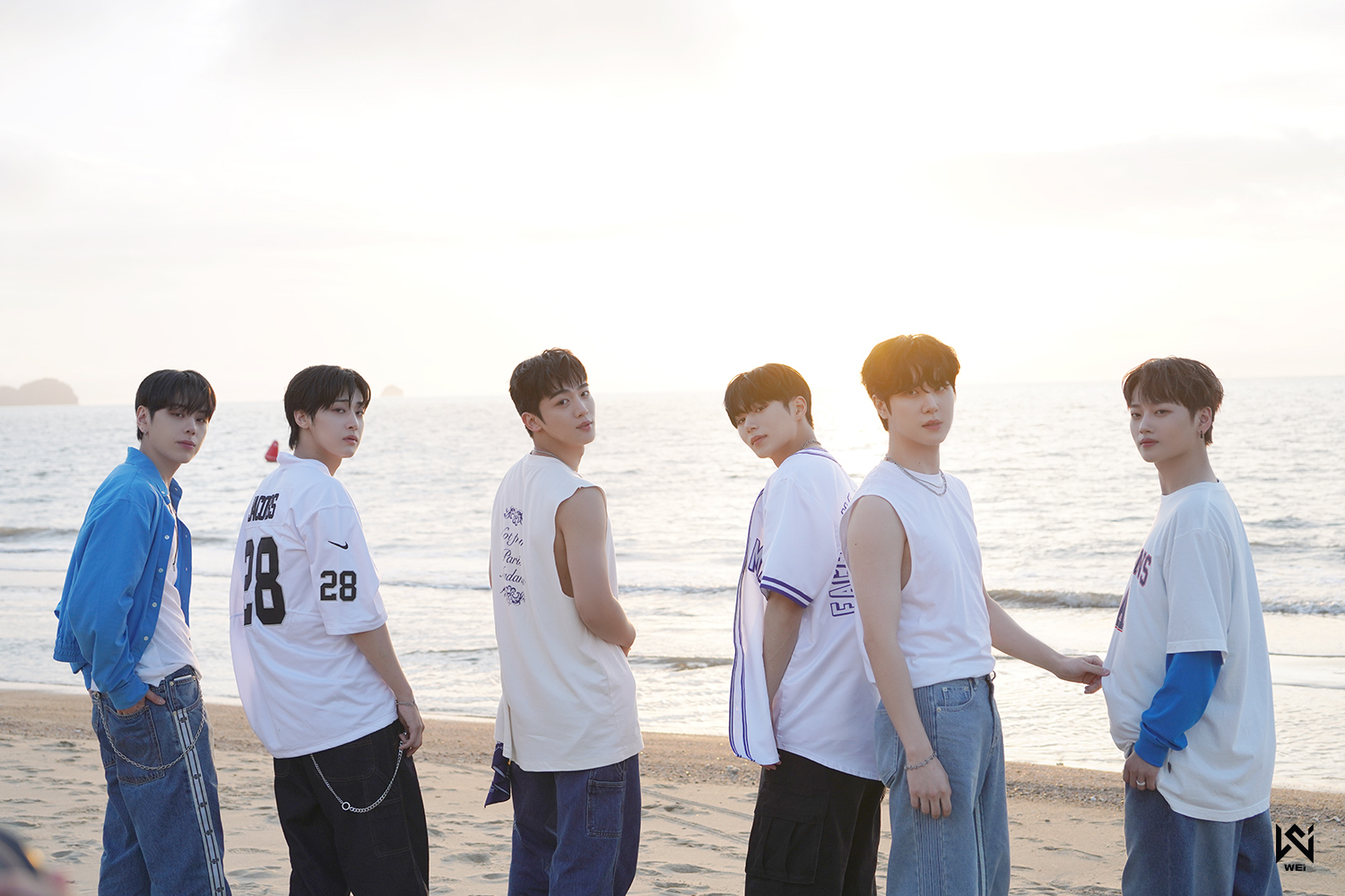 Foto aktivitas terbaru WEi