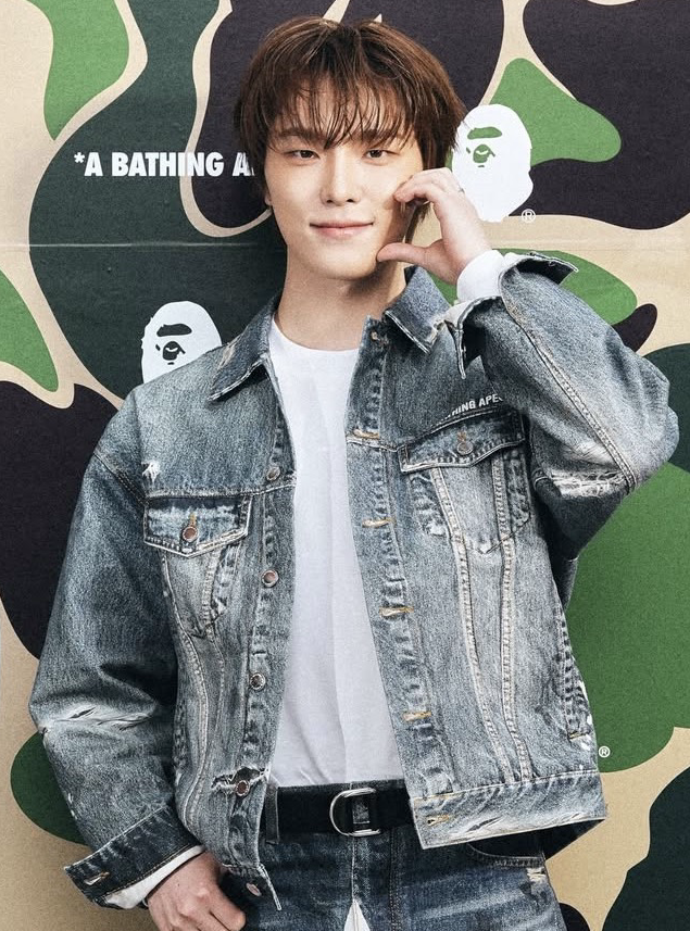 Recent activity shot of Dino (SEVENTEEN)