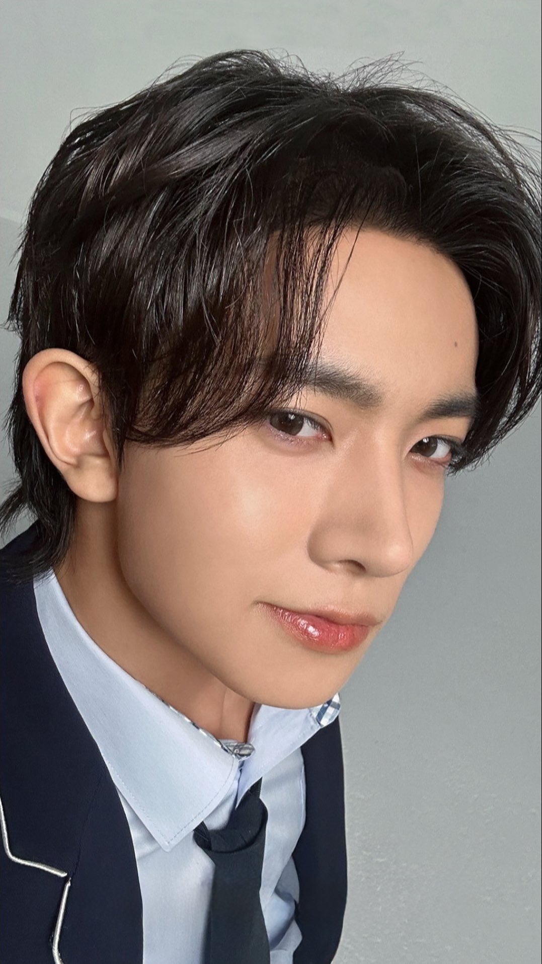 Latest photo of Heeseung