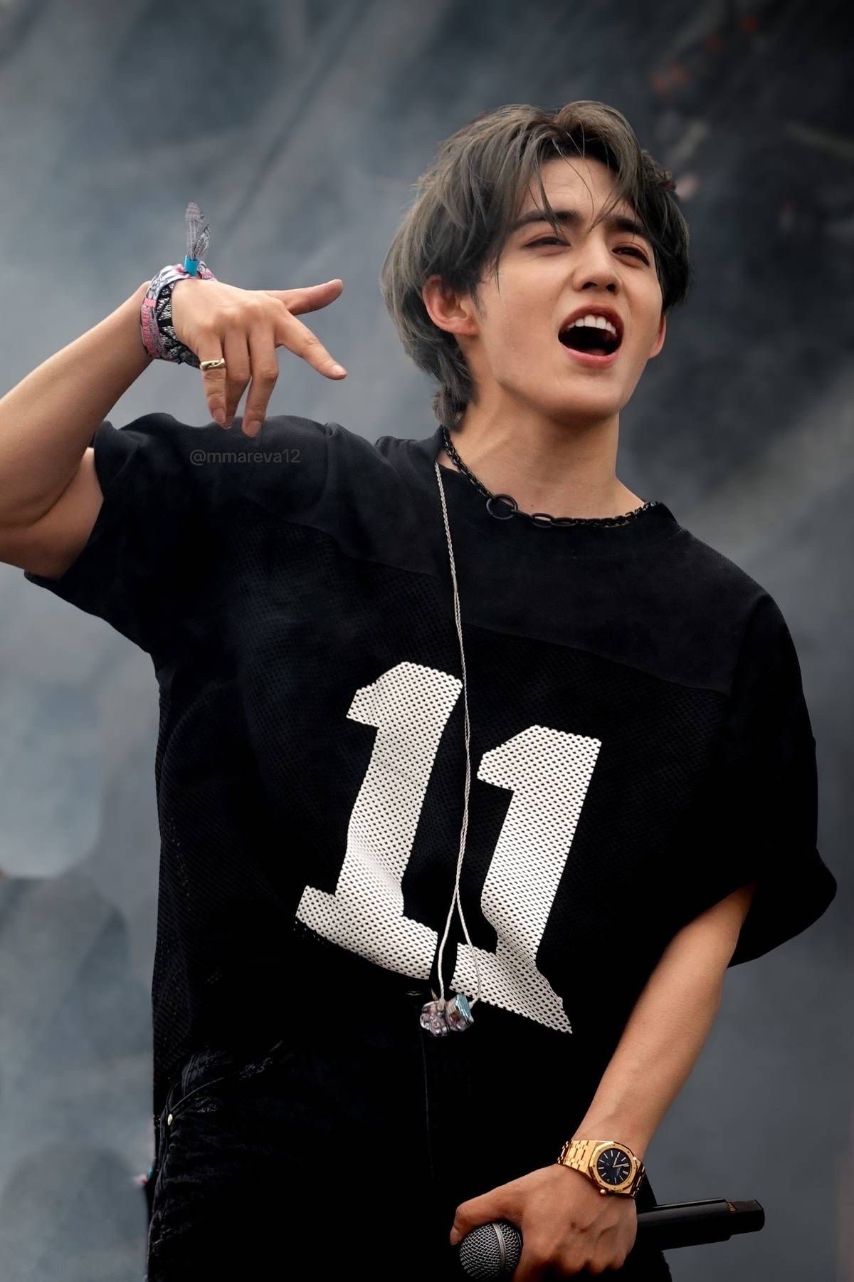 Behind-the-scenes cut of SEVENTEEN