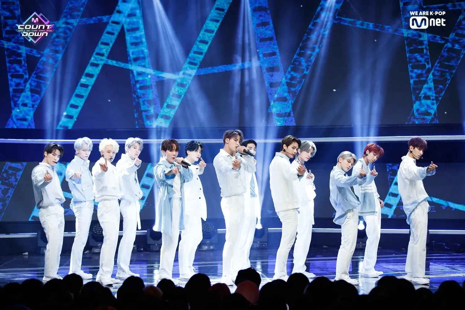 Momen yang diabadikan oleh penggemar SEVENTEEN