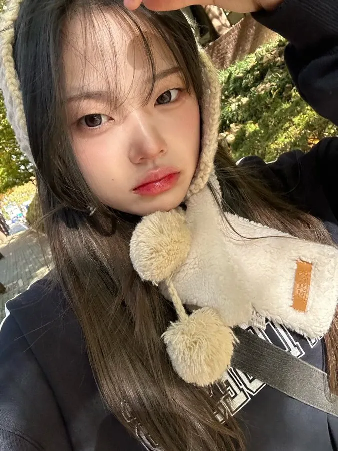Recent activity shot of Park Boeun (CLASS:y)