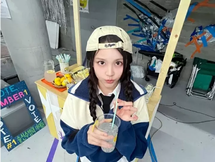 Momen yang diabadikan oleh penggemar Carmen (Hearts2Hearts)