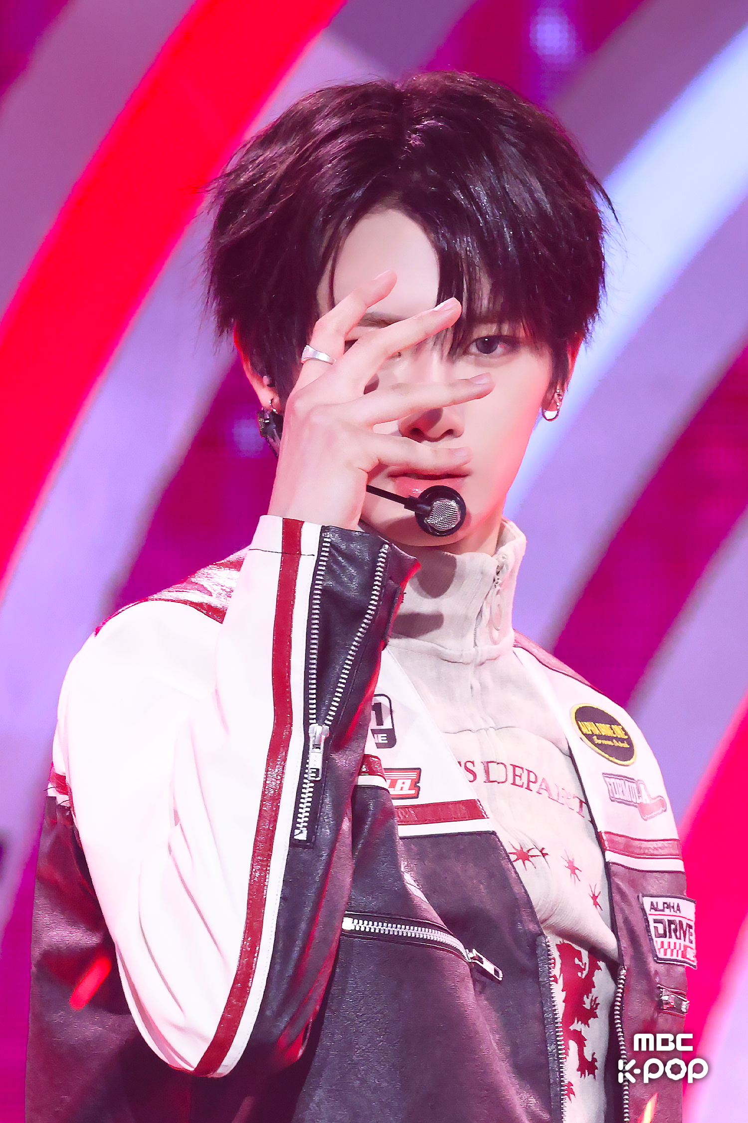 Latest photo of Zhou Anxin (ALPHA DRIVE ONE)